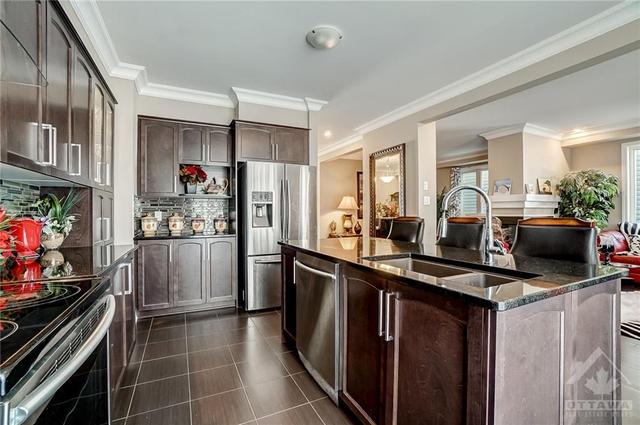 619 Des Aubepines Drive, House detached with 4 bedrooms, 3 bathrooms and 6 parking in Ottawa ON | Image 10