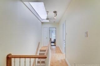 307 Sumach St, House detached with 2 bedrooms, 3 bathrooms and 2 parking in Toronto ON | Image 17