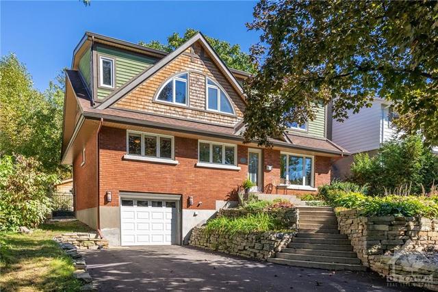 605 Gainsborough Avenue, House detached with 4 bedrooms, 3 bathrooms and 5 parking in Ottawa ON | Image 1