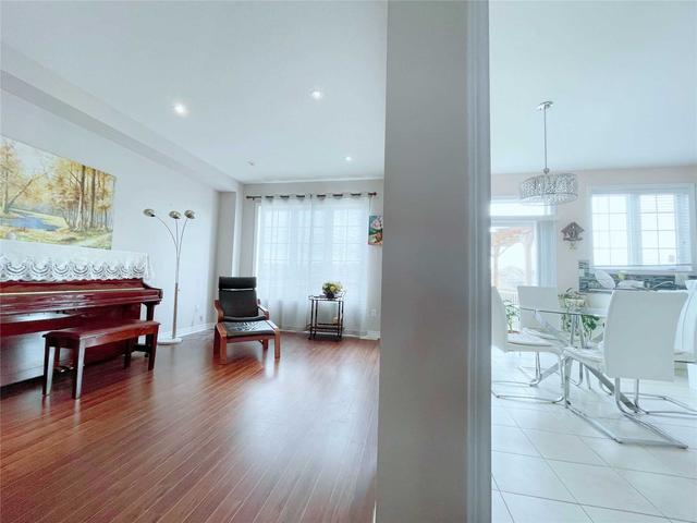 141 Alexander Lawrie Ave, House detached with 3 bedrooms, 4 bathrooms and 3 parking in Markham ON | Image 14
