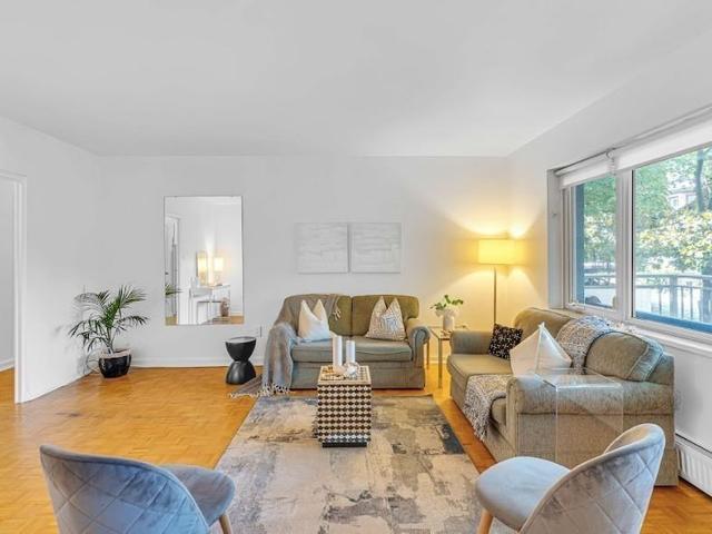102 - 31 Rosedale Rd, Condo with 2 bedrooms, 1 bathrooms and 1 parking in Toronto ON | Card Image