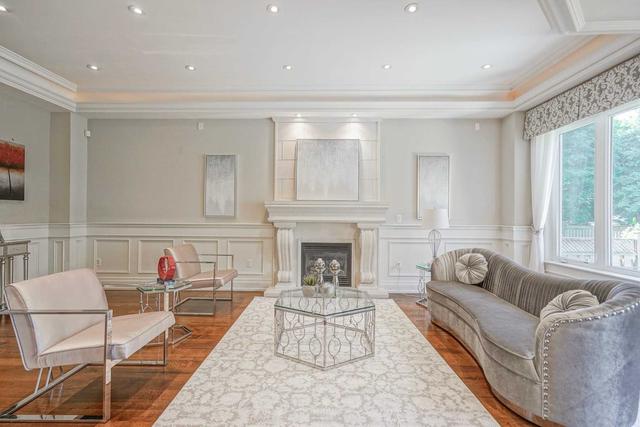 284 Dunforest Ave, House detached with 4 bedrooms, 6 bathrooms and 5 parking in Toronto ON | Image 8
