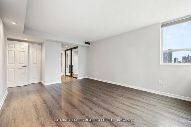 1003 - 71 Charles St, Condo with 2 bedrooms, 2 bathrooms and 1 parking in Toronto ON | Image 15
