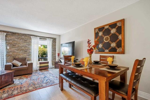 5 - 2955 Thomas St, Townhouse with 3 bedrooms, 3 bathrooms and 2 parking in Mississauga ON | Image 4