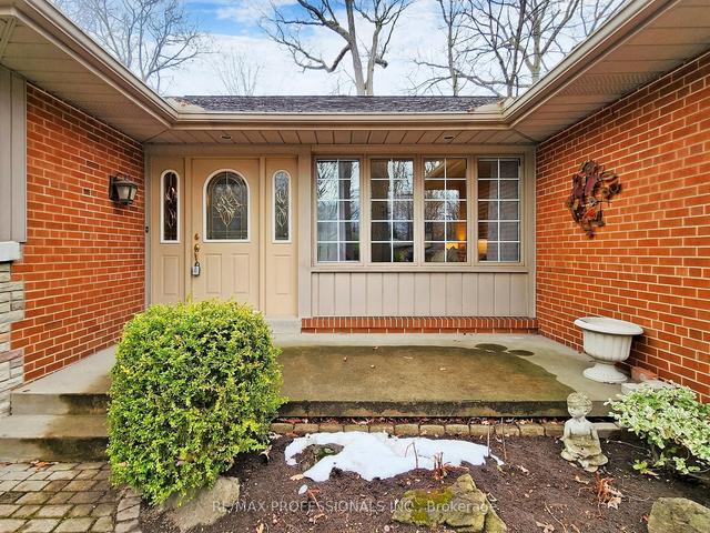23 Ashford Dr, House detached with 3 bedrooms, 2 bathrooms and 6 parking in Toronto ON | Image 33
