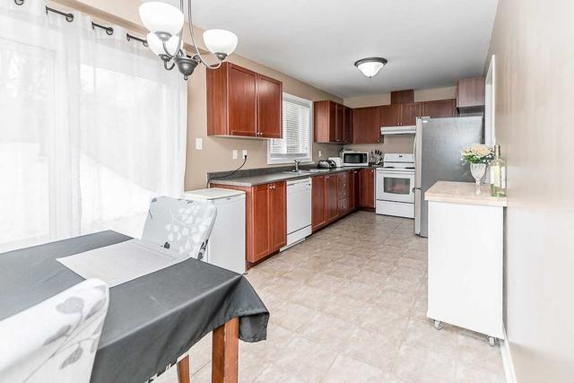 105 Thrushwood Dr, House attached with 3 bedrooms, 3 bathrooms and 2 parking in Barrie ON | Image 10