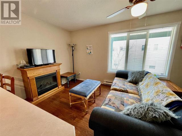 237 - 213 White Pine Crescent, House attached with 2 bedrooms, 1 bathrooms and 1 parking in Sicamous BC | Image 16