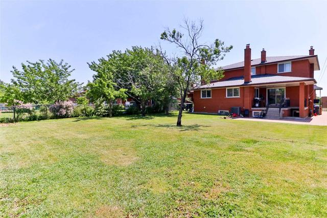 190 Gracefield Ave, House detached with 4 bedrooms, 5 bathrooms and 5 parking in Toronto ON | Image 31