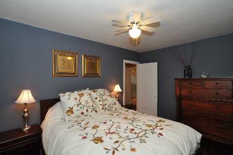 839 Kingston Rd, House detached with 2 bedrooms, 2 bathrooms and 1 parking in Toronto ON | Image 7