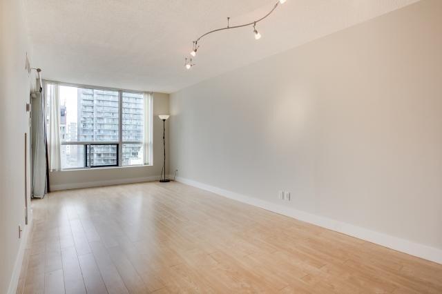1604 - 92 King St E, Condo with 1 bedrooms, 1 bathrooms and null parking in Toronto ON | Image 5
