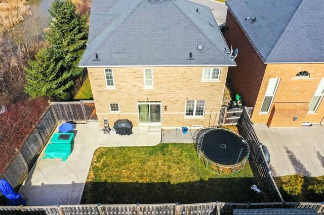 50 Amaranth Cres, House detached with 4 bedrooms, 3 bathrooms and 7 parking in Brampton ON | Image 31