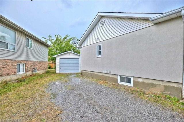 134 St. Davids Rd, House detached with 3 bedrooms, 2 bathrooms and 1 parking in St. Catharines ON | Image 23