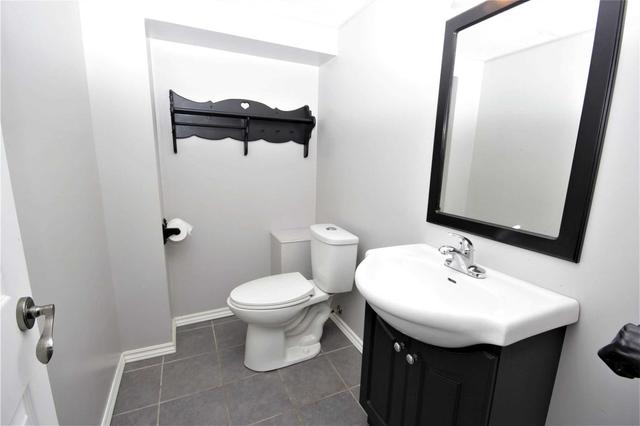 475 Rosmere St, House detached with 3 bedrooms, 2 bathrooms and 6 parking in Oshawa ON | Image 7