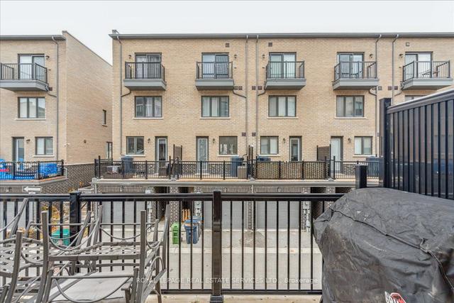 th 7 - 389 The Westway, House attached with 3 bedrooms, 2 bathrooms and 2 parking in Toronto ON | Image 28