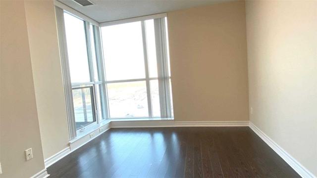 636 - 2885 Bayview Ave, Condo with 2 bedrooms, 2 bathrooms and 1 parking in Toronto ON | Image 4