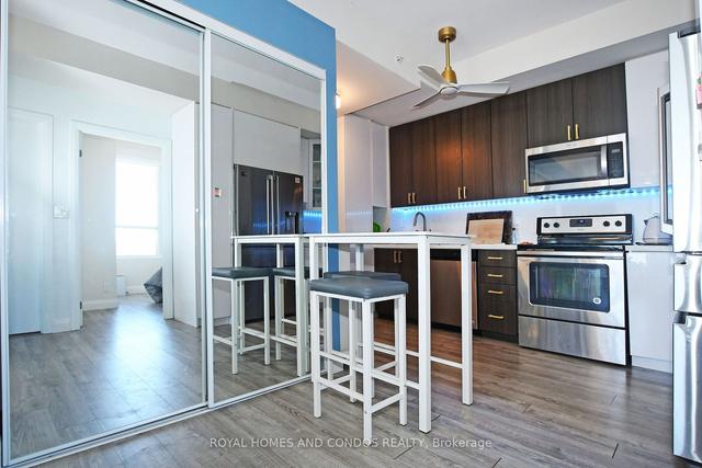 1107 - 22 East Haven Dr, Condo with 3 bedrooms, 1 bathrooms and 1 parking in Toronto ON | Image 5