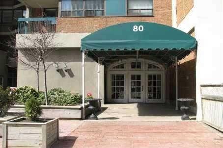 1018 - 80 St Patrick St, Condo with 1 bedrooms, 1 bathrooms and null parking in Toronto ON | Image 1
