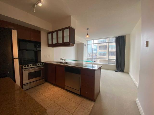 308e - 500 Queens Quay W, Condo with 1 bedrooms, 1 bathrooms and 1 parking in Toronto ON | Card Image