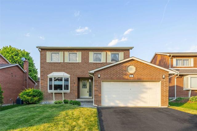 221 Hampton Crt, House detached with 3 bedrooms, 3 bathrooms and 6 parking in Newmarket ON | Image 12