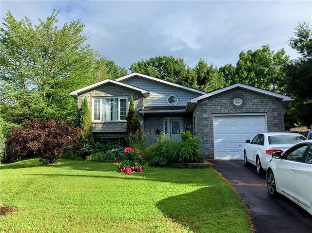1294 Victoria Street, House detached with 3 bedrooms, 2 bathrooms and 3 parking in Petawawa ON | Image 25
