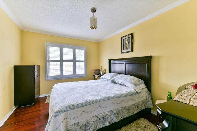 80 Conn Smythe Dr, House attached with 2 bedrooms, 3 bathrooms and 2 parking in Toronto ON | Image 13