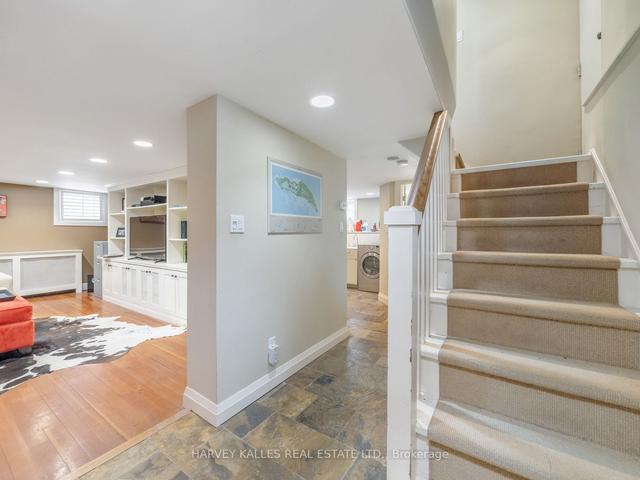 34 Kimbark Blvd, House detached with 4 bedrooms, 4 bathrooms and 5 parking in Toronto ON | Image 22