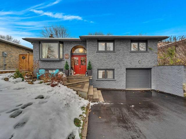 542 Moorelands Cres, House detached with 3 bedrooms, 3 bathrooms and 6 parking in Milton ON | Image 1