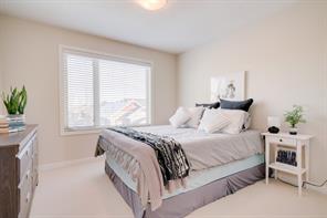 8 Westpark Common Sw, Home with 2 bedrooms, 2 bathrooms and 2 parking in Calgary AB | Image 12