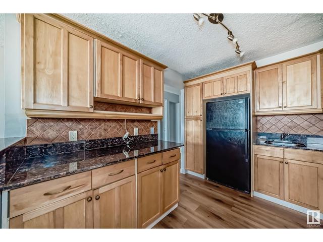 1505 - 10149 Saskatchewan Dr Nw Nw, Condo with 2 bedrooms, 2 bathrooms and null parking in Edmonton AB | Image 9