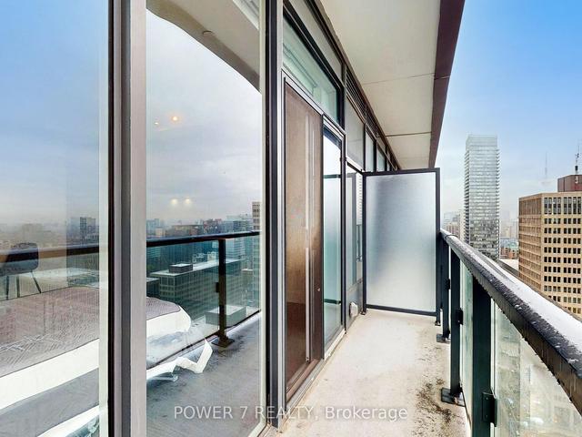 3010 - 955 Bay St, Condo with 0 bedrooms, 1 bathrooms and 0 parking in Toronto ON | Image 3