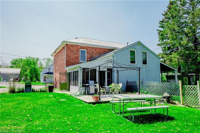 2910 a&b Brewery Street, House semidetached with 6 bedrooms, 2 bathrooms and 6 parking in South Frontenac ON | Image 3