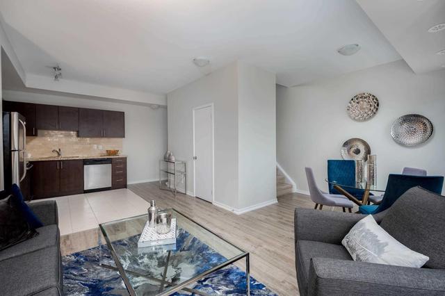 C24 - 26 Bruce St, Townhouse with 2 bedrooms, 2 bathrooms and 1 parking in Vaughan ON | Image 6
