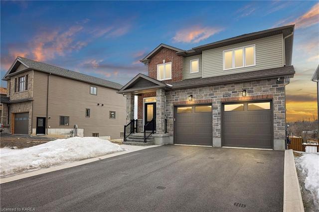 1479 Berkshire Drive, House detached with 4 bedrooms, 3 bathrooms and 6 parking in Kingston ON | Image 1