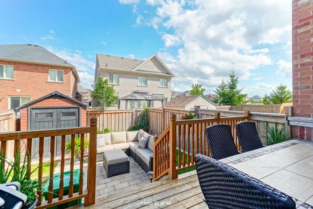 86 Lorenzo Circ, House attached with 3 bedrooms, 4 bathrooms and 3 parking in Brampton ON | Image 25