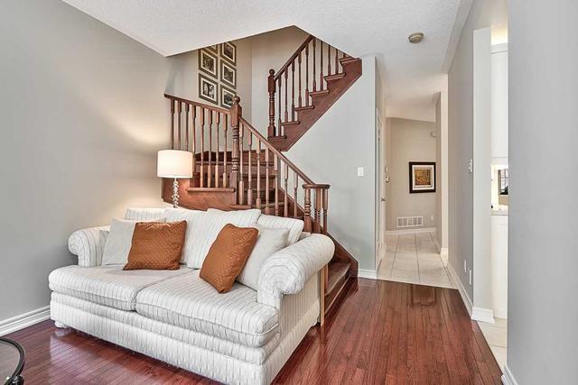 11 - 963 King Rd, Townhouse with 3 bedrooms, 3 bathrooms and 2 parking in Burlington ON | Image 35