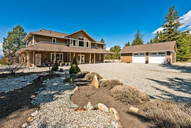 330 Sasquatch Trail, House detached with 3 bedrooms, 3 bathrooms and 2 parking in Okanagan Similkameen A BC | Image 2