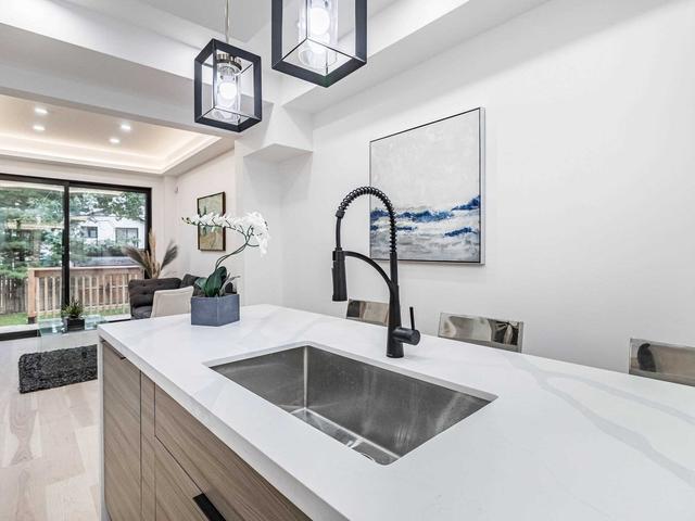 230 Willow Ave, House semidetached with 3 bedrooms, 3 bathrooms and 1 parking in Toronto ON | Image 2
