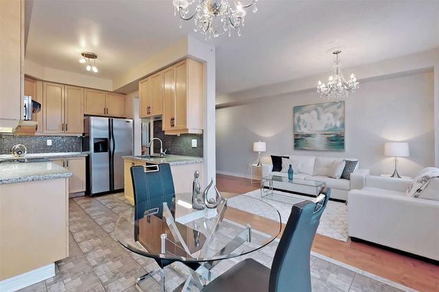 unit#50 - 8 Townwood Dr, House attached with 3 bedrooms, 4 bathrooms and 2 parking in Richmond Hill ON | Image 3