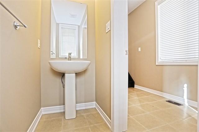 387 Wheat Boom Dr, House attached with 3 bedrooms, 3 bathrooms and 1 parking in Oakville ON | Image 11