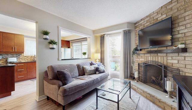 86 Heathcliffe Sq, Townhouse with 3 bedrooms, 4 bathrooms and 2 parking in Brampton ON | Image 7
