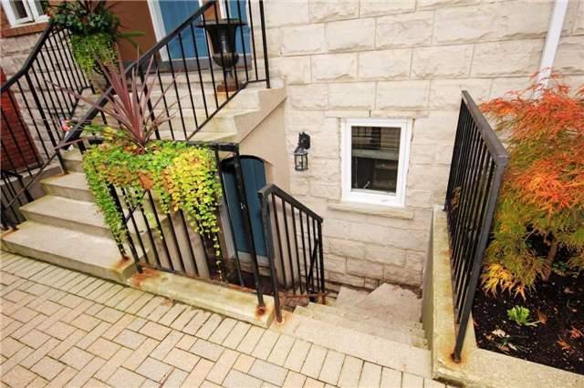 12 - 228 St George St, Townhouse with 2 bedrooms, 1 bathrooms and null parking in Toronto ON | Image 2