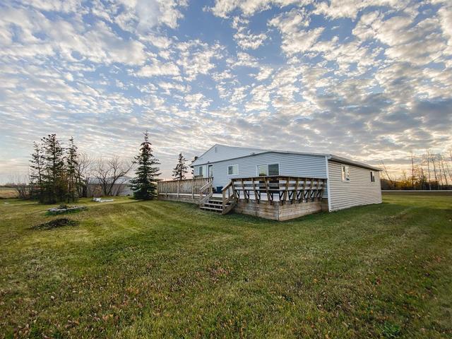 80271 719 Highway, House detached with 3 bedrooms, 2 bathrooms and null parking in Saddle Hills County AB | Image 47