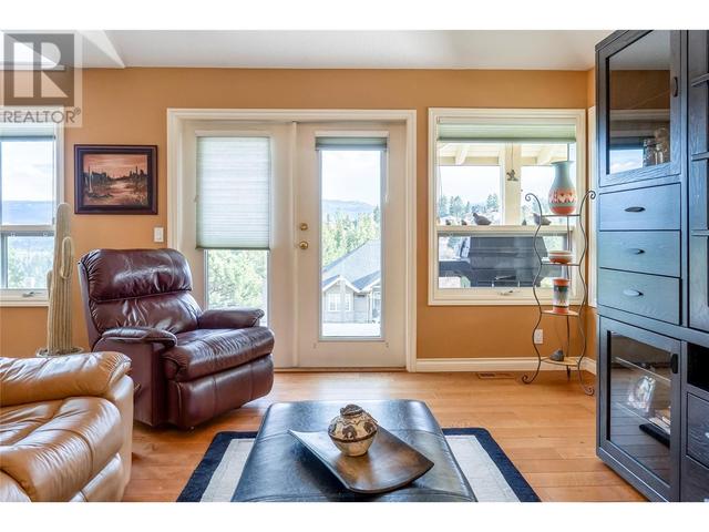 2279 Selkirk Drive, House detached with 3 bedrooms, 3 bathrooms and 2 parking in Kelowna BC | Image 21