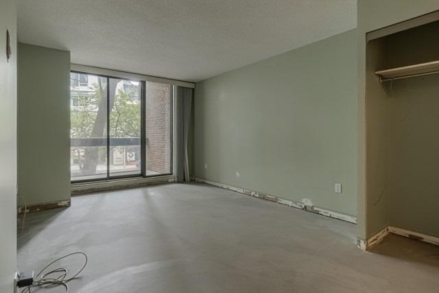 108 - 15 Mcmurrich St, Condo with 2 bedrooms, 3 bathrooms and 1 parking in Toronto ON | Image 19
