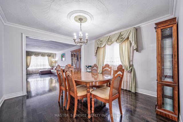 2636 Kennedy Rd, House detached with 4 bedrooms, 4 bathrooms and 10 parking in Toronto ON | Image 4