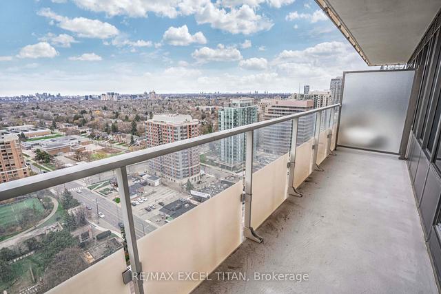 2701 - 75 Canterbury Pl, Condo with 1 bedrooms, 1 bathrooms and 1 parking in Toronto ON | Image 14