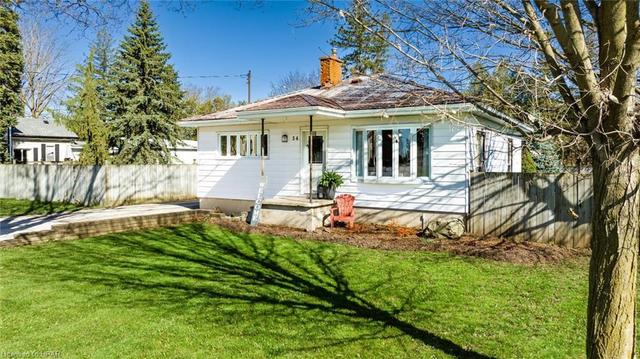 54 Mill Road E, House detached with 2 bedrooms, 1 bathrooms and 6 parking in Huron East ON | Image 37