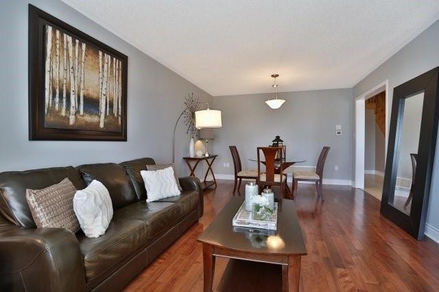 3217 Neyagawa Blvd, House attached with 3 bedrooms, 3 bathrooms and null parking in Oakville ON | Image 5