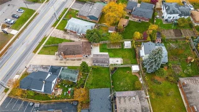 357 Vine St, House detached with 3 bedrooms, 2 bathrooms and 7 parking in St. Catharines ON | Image 10