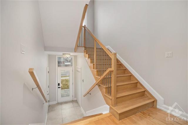 1288 Kilborn Avenue, Home with 4 bedrooms, 4 bathrooms and 2 parking in Ottawa ON | Image 3